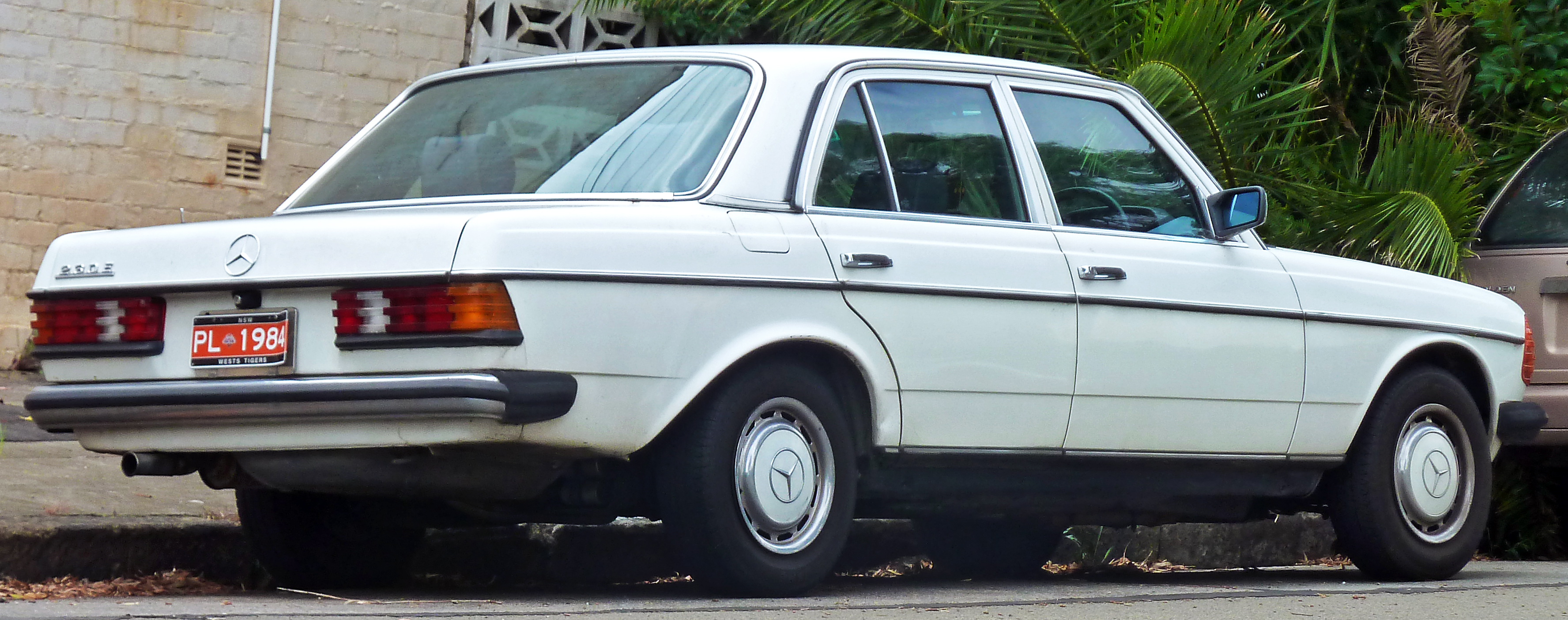 Mercedes w123 technische daten